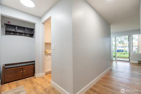12505 NE 117th Place Kirkland WA 98034