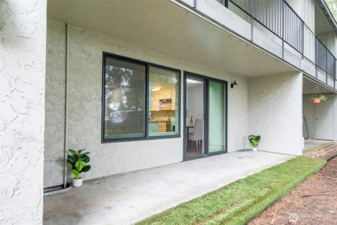 12505 NE 117th Place Kirkland WA 98034
