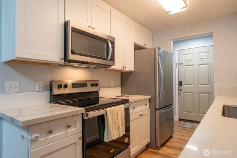 12505 NE 117th Place Kirkland WA 98034