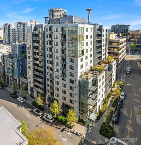 76 Cedar Street Seattle WA 98121