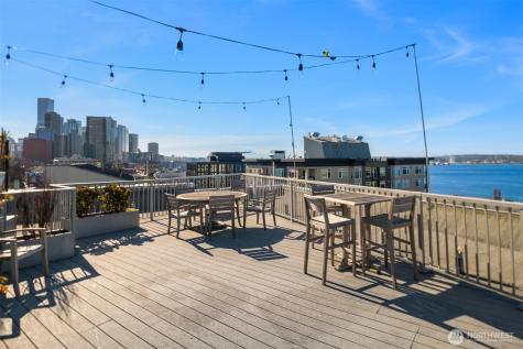 76 Cedar Street Seattle WA 98121