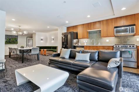 76 Cedar Street Seattle WA 98121