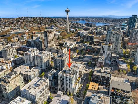 76 Cedar Street Seattle WA 98121