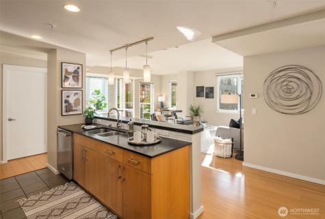 76 Cedar Street Seattle WA 98121