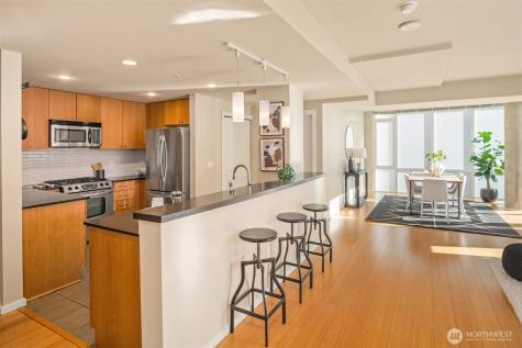 76 Cedar Street Seattle WA 98121