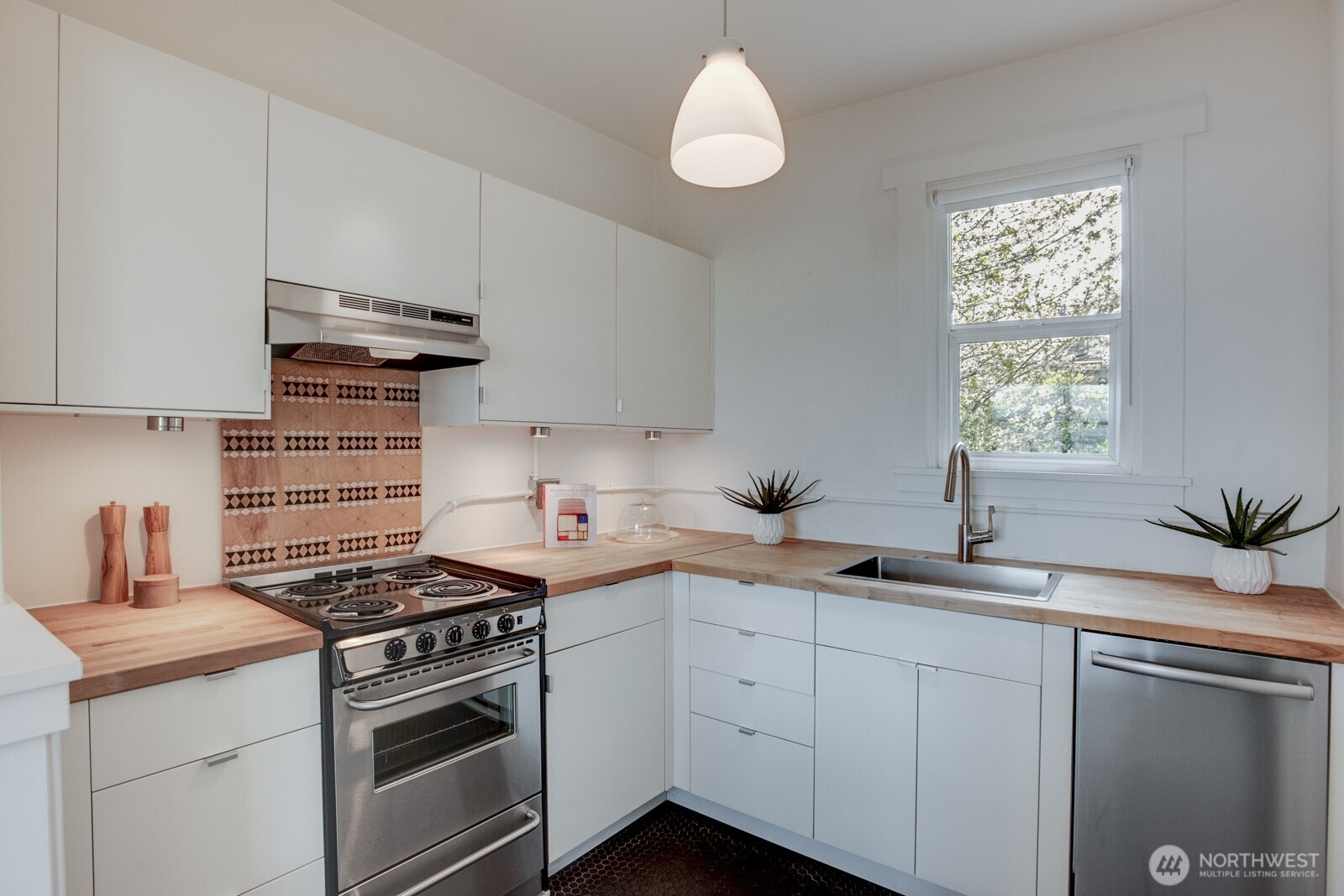 214 Summit Avenue E Seattle WA 98102