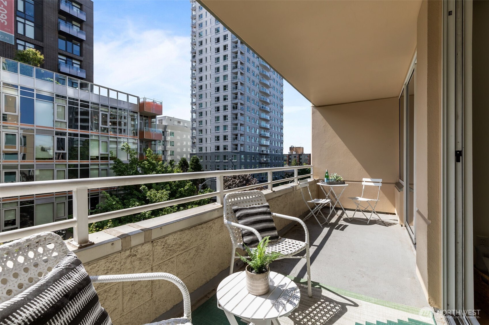 2600 2nd Avenue Seattle WA 98121