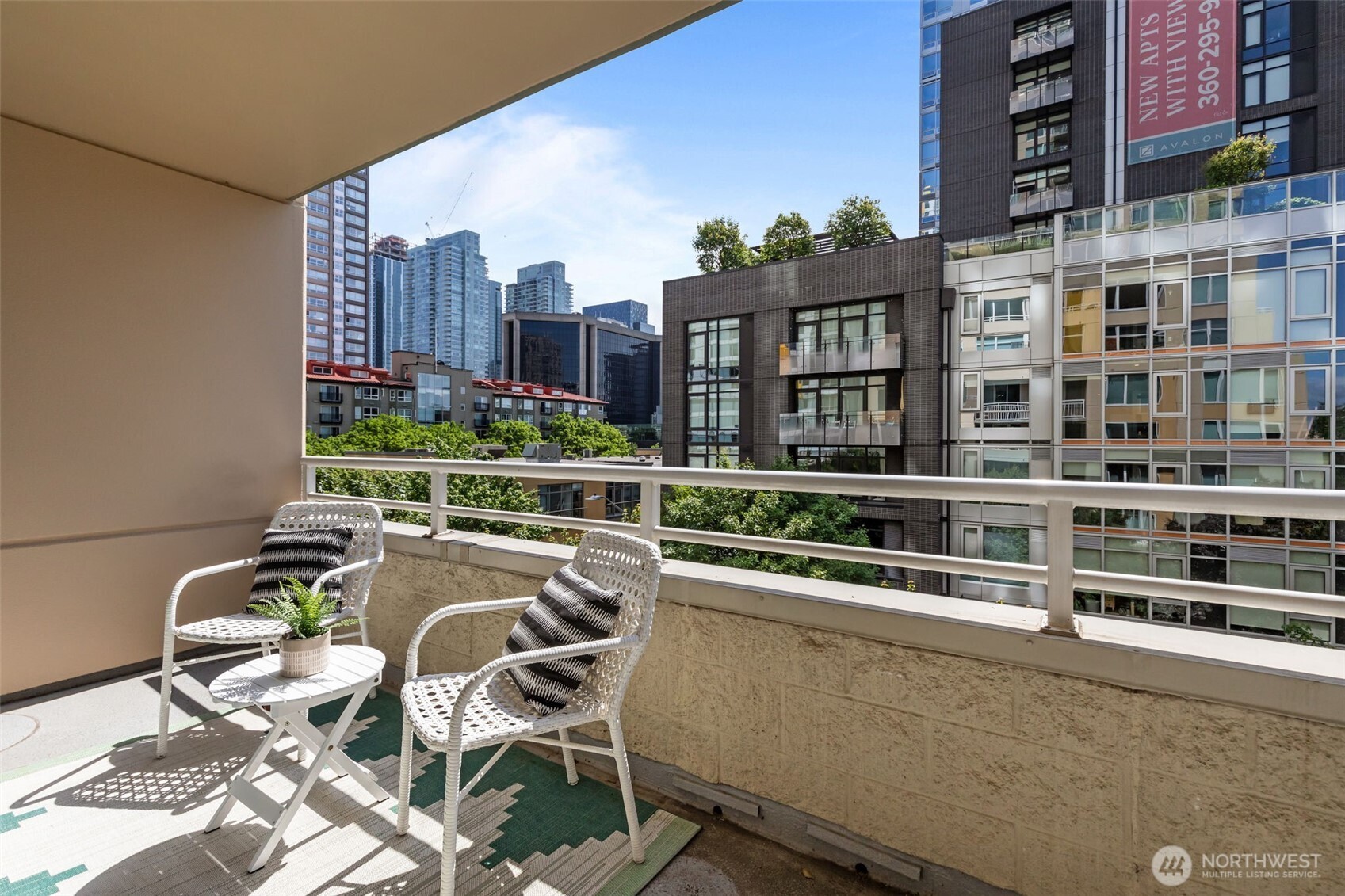 2600 2nd Avenue Seattle WA 98121