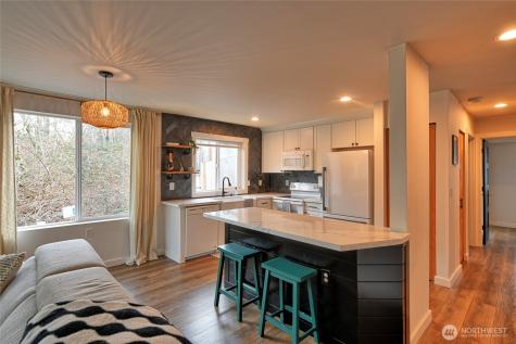 8833 1st Street NE Lake Stevens WA 98258
