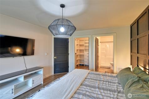 8833 1st Street NE Lake Stevens WA 98258
