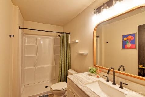 8833 1st Street NE Lake Stevens WA 98258