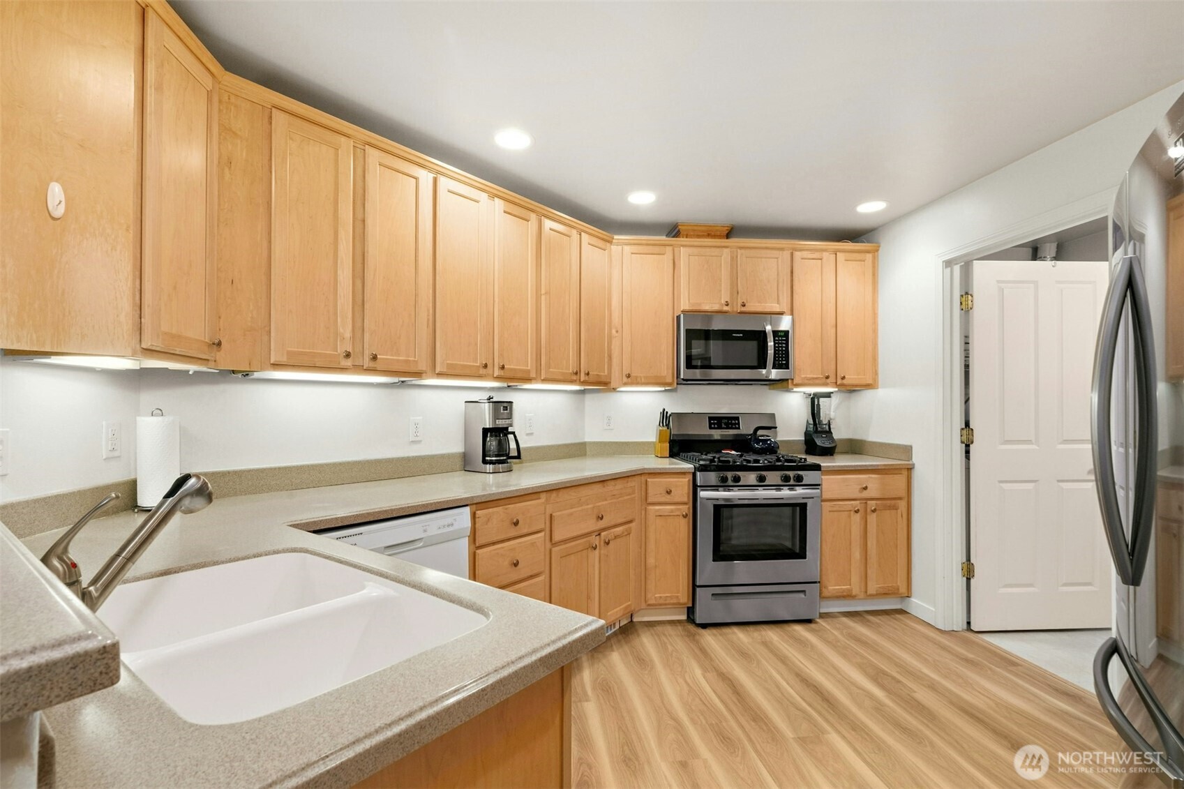 8500 Main Street Edmonds WA 98026