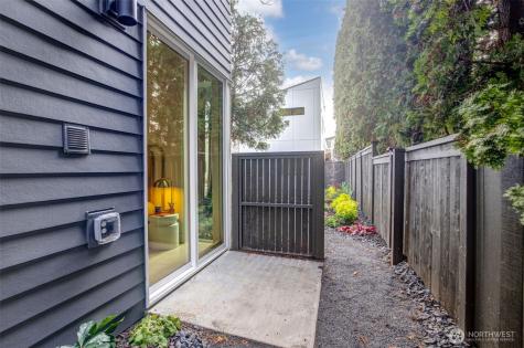 4405 S Holly Street Seattle WA 98118