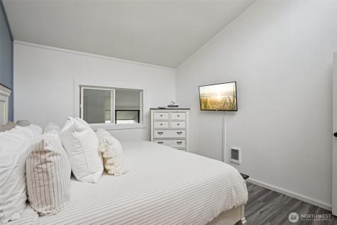 6668 137th Place NE Redmond WA 98052