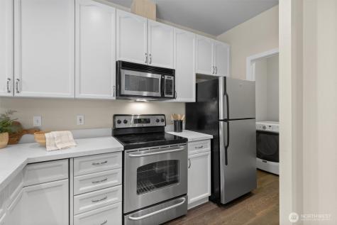 10909 Avondale Road NE Redmond WA 98052