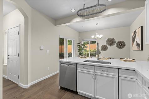 10909 Avondale Road NE Redmond WA 98052