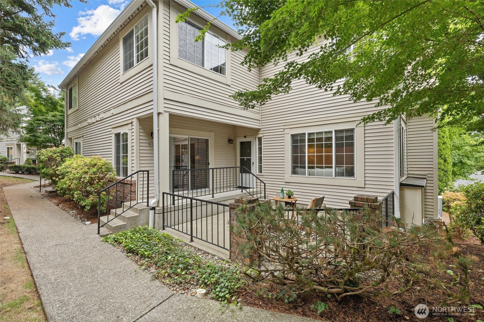 10909 Avondale Road NE Redmond WA 98052