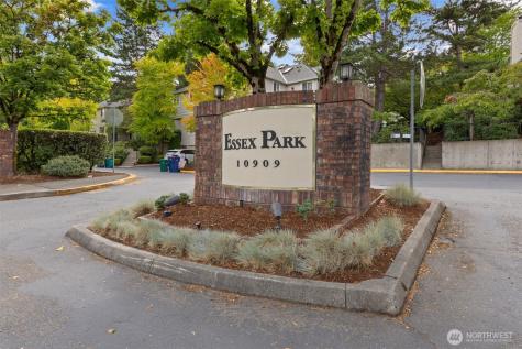 10909 Avondale Road NE Redmond WA 98052