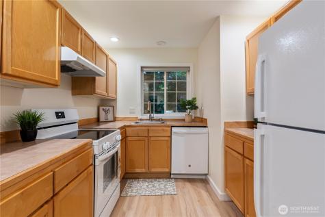 11706 Admiralty Way Everett WA 98204
