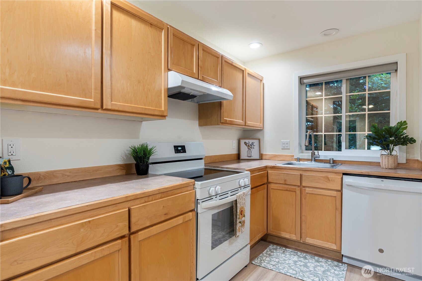 11706 Admiralty Way Everett WA 98204