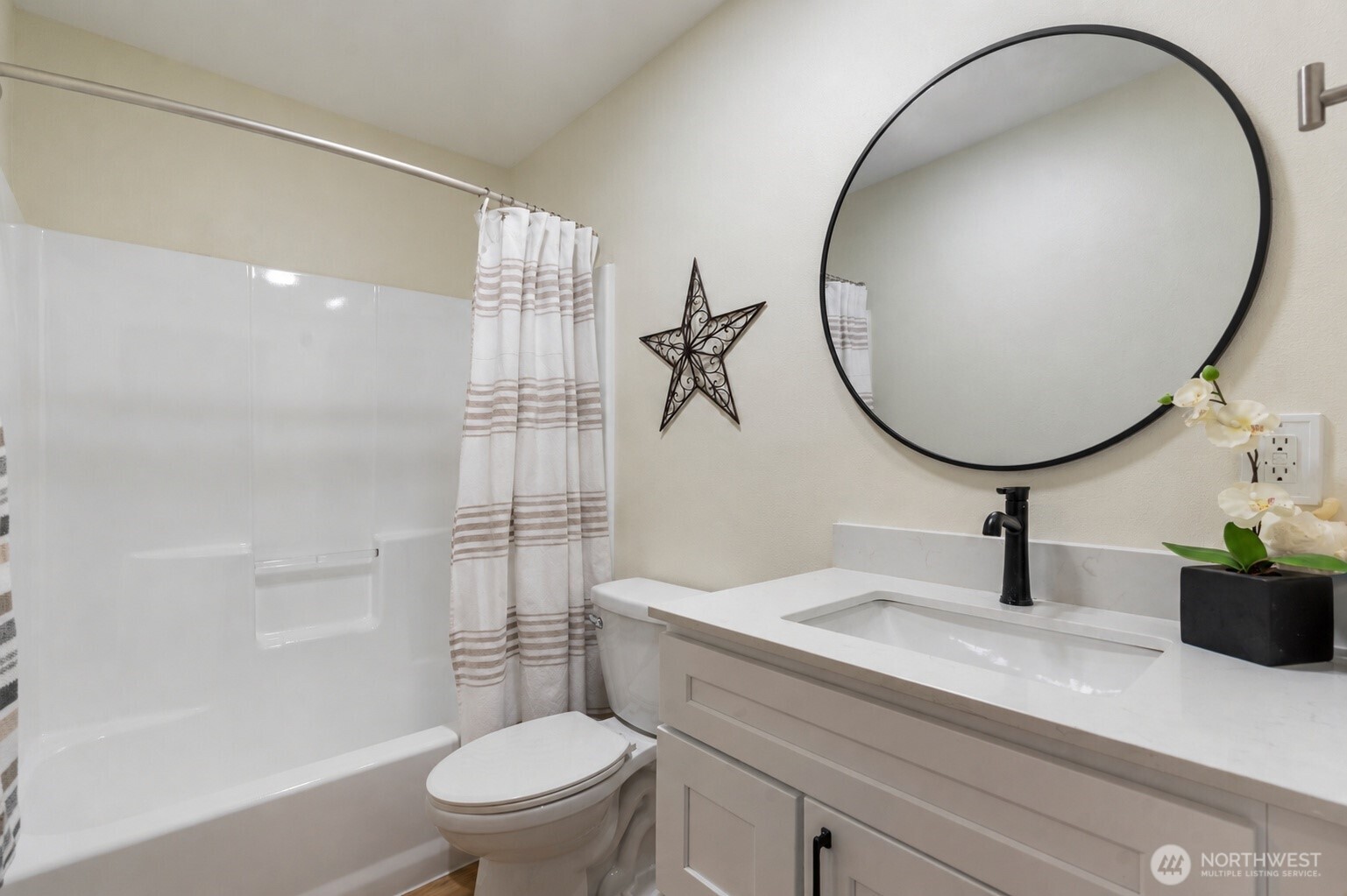11706 Admiralty Way Everett WA 98204