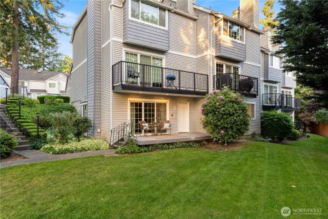 11706 Admiralty Way Everett WA 98204