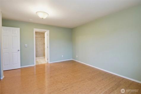 5021 Ripley Lane N Renton WA 98056
