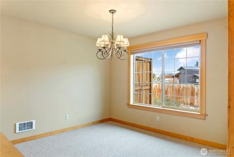 300 Cascadian Court Winthrop WA 98862