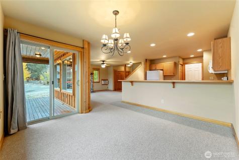 300 Cascadian Court Winthrop WA 98862