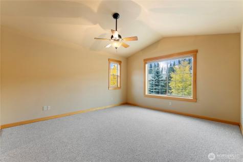 300 Cascadian Court Winthrop WA 98862