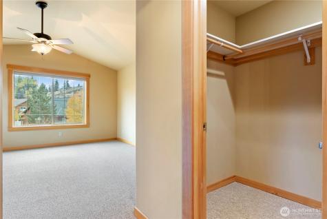 300 Cascadian Court Winthrop WA 98862