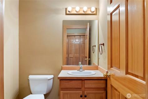 300 Cascadian Court Winthrop WA 98862