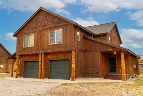 300 Cascadian Court Winthrop WA 98862