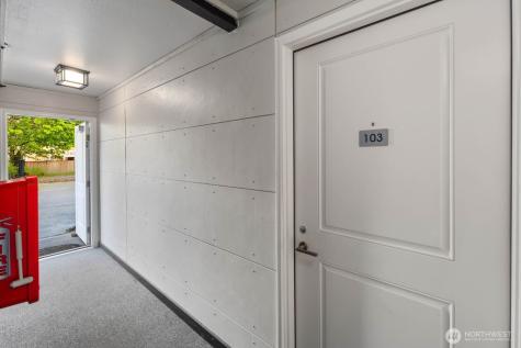 210 SW Clark Street Issaquah WA 98027
