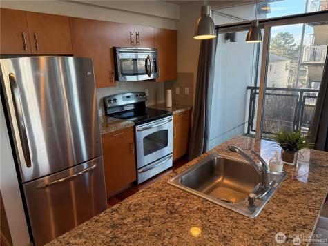 4547 8th Avenue NE Seattle WA 98105