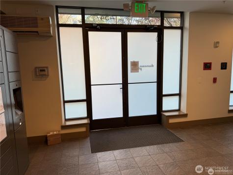 4547 8th Avenue NE Seattle WA 98105