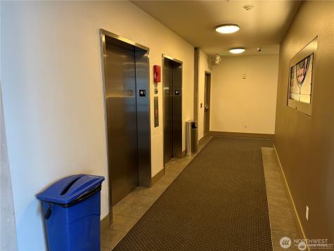 4547 8th Avenue NE Seattle WA 98105