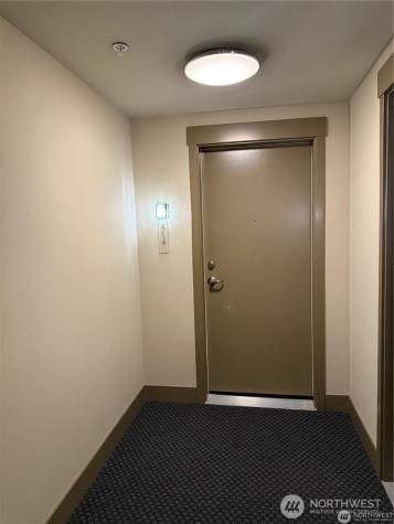 4547 8th Avenue NE Seattle WA 98105
