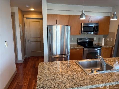 4547 8th Avenue NE Seattle WA 98105