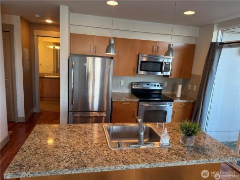 4547 8th Avenue NE Seattle WA 98105