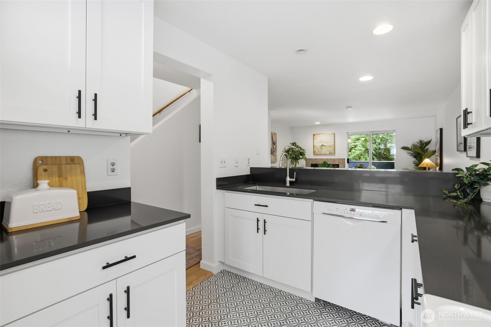 170 Newport Way NW Issaquah WA 98027