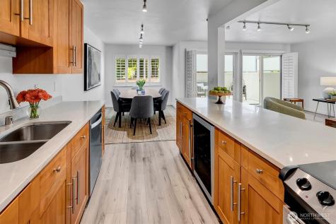 2501 Canterbury Lane E Seattle WA 98112