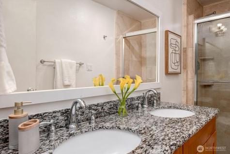2501 Canterbury Lane E Seattle WA 98112