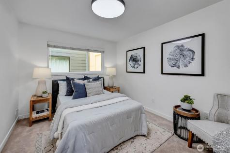2501 Canterbury Lane E Seattle WA 98112