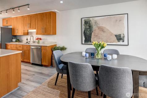 2501 Canterbury Lane E Seattle WA 98112