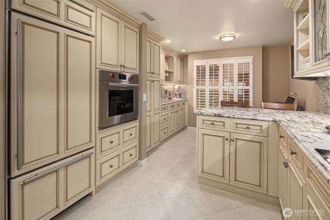 6363 Lake Washington Boulevard NE Kirkland WA 98033