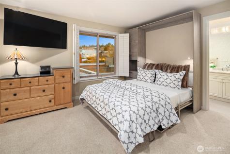 6363 Lake Washington Boulevard NE Kirkland WA 98033