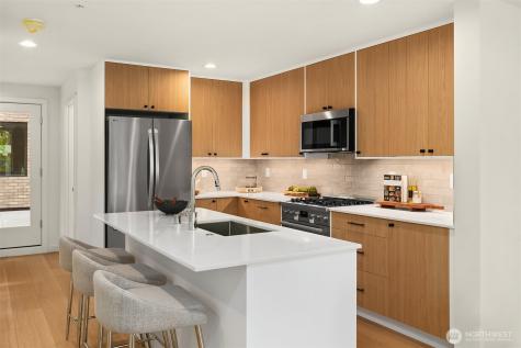 942 NW 54th Street Seattle WA 98107