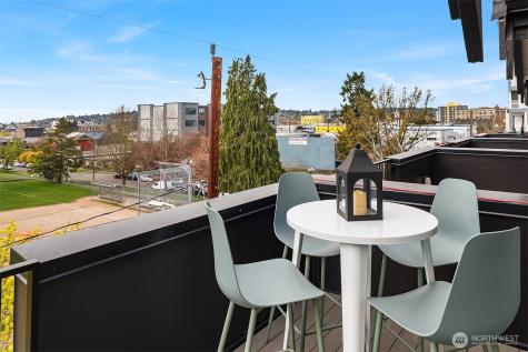 942 NW 54th Street Seattle WA 98107
