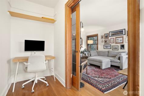 408 Bellevue Avenue E Seattle WA 98102